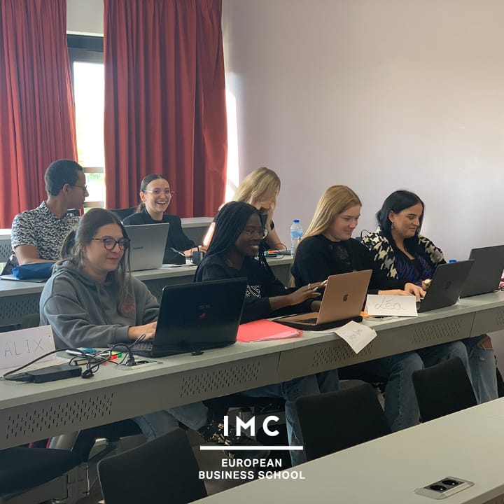 étudiantes chez IMC