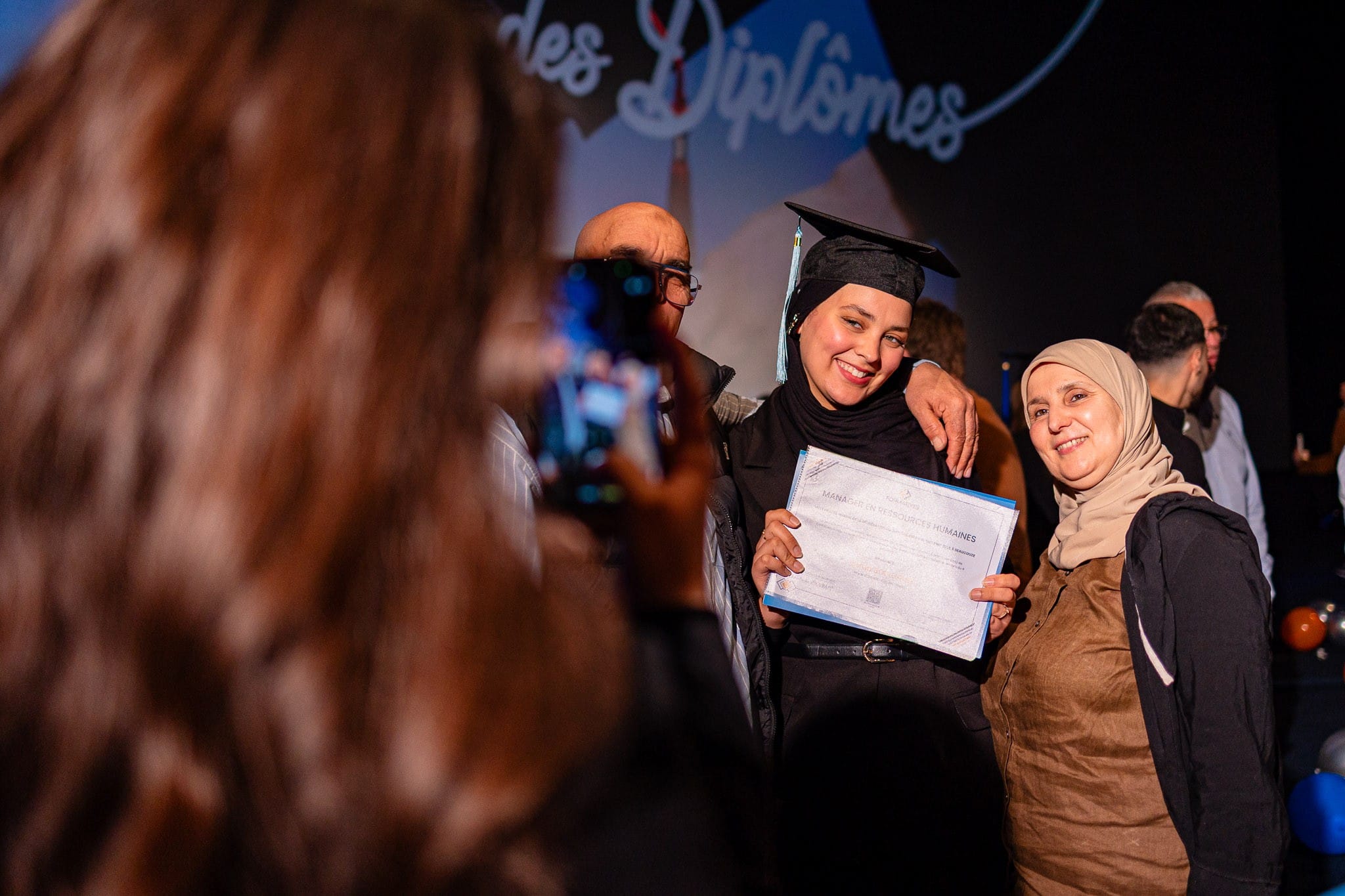 Étudiante diplômé d'un bachelor